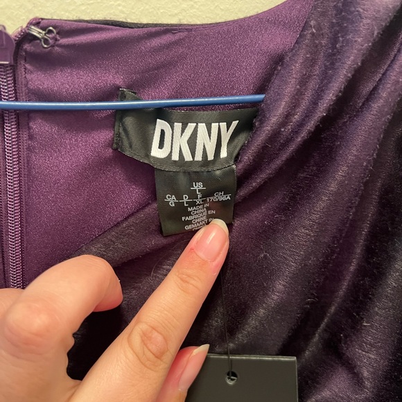 DKNY Purple Ruched Long Sleeve Cocktail Gown - Picture 4 of 6